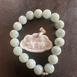 Certified lucky jade pendant and 10mm jade beads bracelet. Ships Usa only
